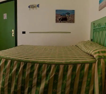 Lungomare Hotel 2*